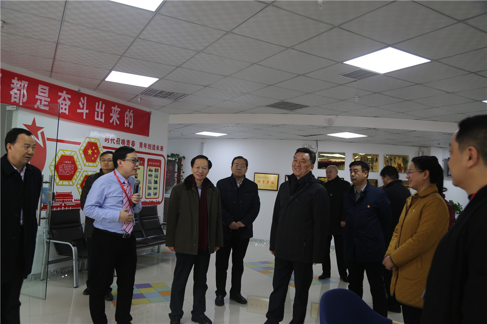 熱烈歡迎全國總工會副主席，書記處書記魏地春及省總工會王保存主席一行蒞臨安陽青峰網(wǎng)絡(luò)參觀指導(dǎo)